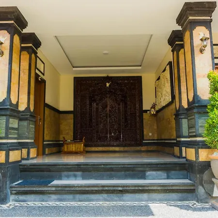 Cakra House Hotel