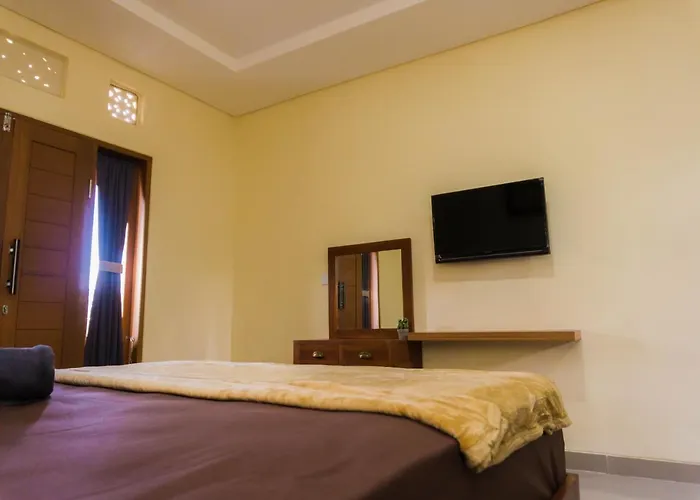 Cakra House 3*