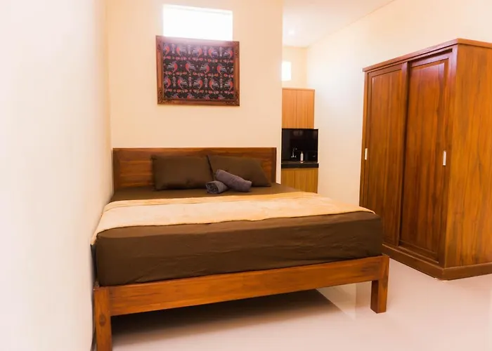 Cakra House Pensión 3*